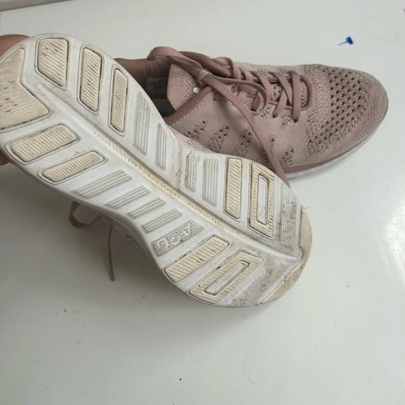 ! APL Techloom Pro Rose White Women’s 10 Sneakers - Picture 6 of 7